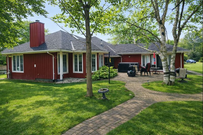 Image Jan 5, 2026, 04_30_24 PM places to stay prince edward county